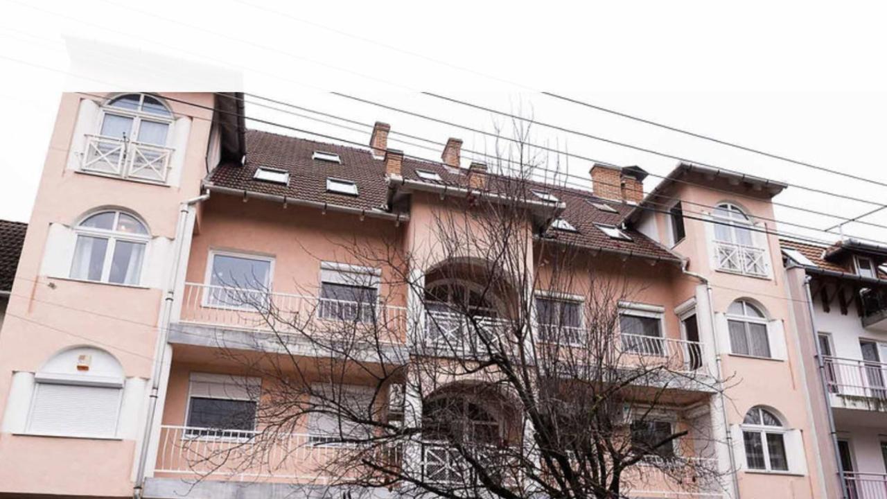 Apartamento Szeged Gyoengye Exterior foto