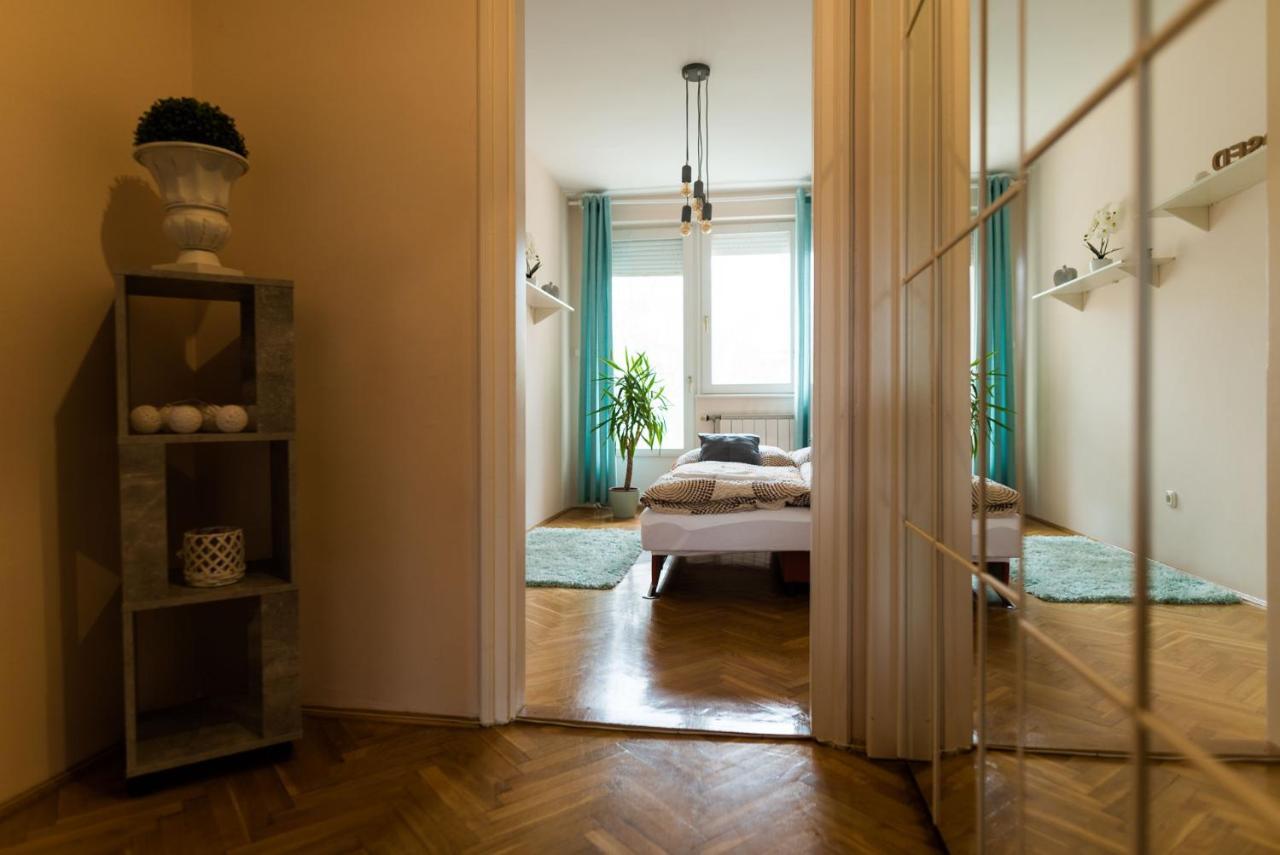 Apartamento Szeged Gyoengye Exterior foto